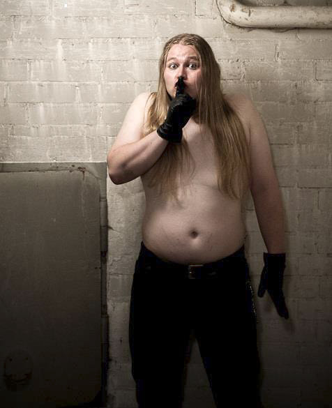 Juuso Kekkonen on Outo homo.