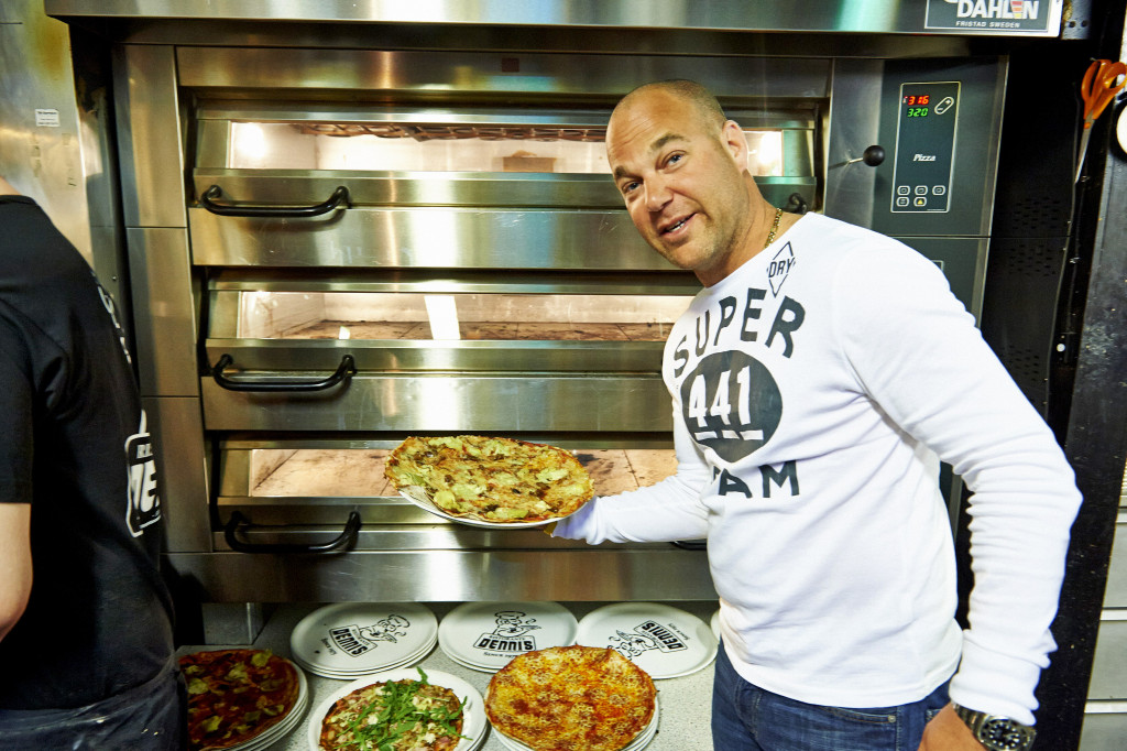 Toimitusjohtaja Kim Rafkin oppi pizzan valmistamisen alkeet jo pikkupoikana. Isä Dennis Rafkin perusti Turun ensimmäisen pizzerian Linnankadulle 1975.
