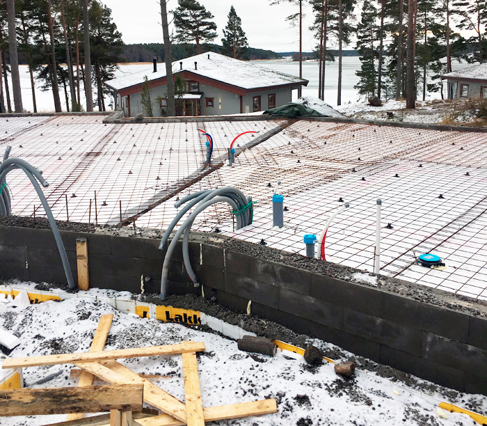 Perustuksia voi hyvin rakentaa talvellakin, kunhan ottaa olosuhteet huomioon.