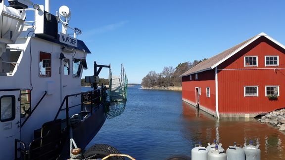 Varsinais-Suomen ELY-keskus kartoitti Houtskari-Ini&#246;n sek&#228; Nauvon etel&#228;isen ja poikittaisen yhteysalusreittien k&#228;ytt&#228;jien liikennetarpeita s&#228;hk&#246;isell&#228; kyselyll&#228;.
