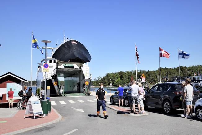 Varsinais-Suomen ELY-keskus muistuttaa, että terveysviranomaisten joukkoliikenteeseen antamat ohjeet ja suositukset koskevat myös yhteysaluksia. 