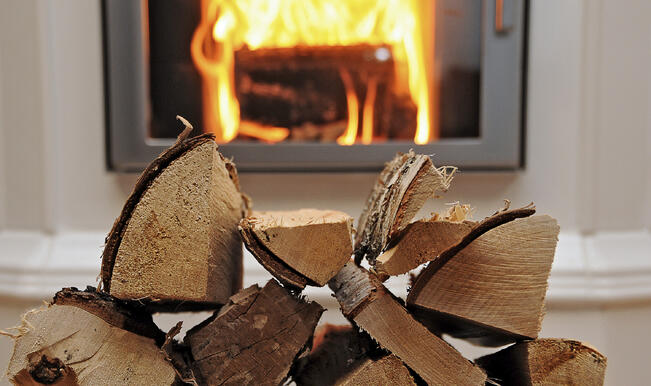 Tulisijoihin ja savuhormeihin liittyviä paloja tai vaaratilanteita on noin 500 vuosittain.