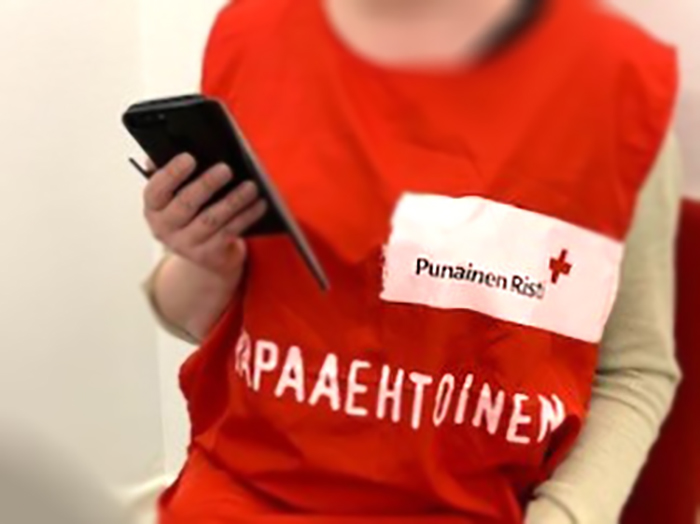 Etäterveyspisteeseen voi soittaa kuka tahansa ja saada puhelimitse neuvontaa omaan tai läheisen terveyteen ja hyvinvointiin liittyvissä kysymyksissä sekä tukea elämän hallintaan.