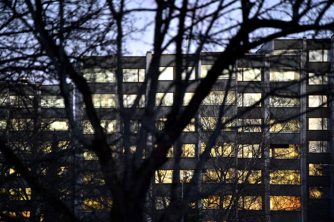 Energian hintojen viimeaikainen nousu pakottaa monet taloyhtiöt perimään ylimääräistä hoitovastiketta.