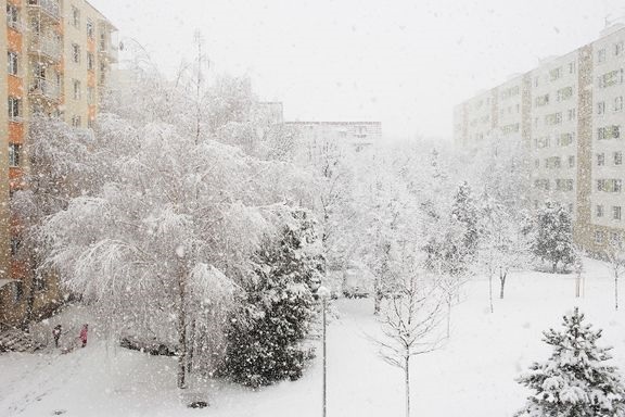 Taloyhti&#246;n on vahingon sattuessa pystytt&#228;v&#228; osoittamaan, ett&#228; se on toiminut talvikunnossapidon osalta huolellisesti.