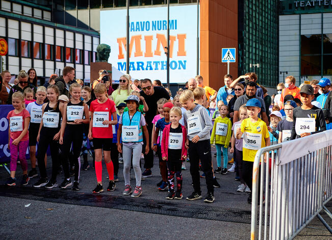 Paavo Nurmi Minimarathon juostaan perjantaina 19. elokuuta kello 17.30. Matkoina ovat 700 metriä ja 1,2 kilometriä. 