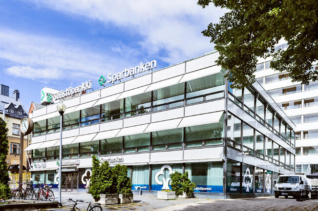 Liedon Säästöpankki yhdistyy Oma Säästöpankin kanssa.