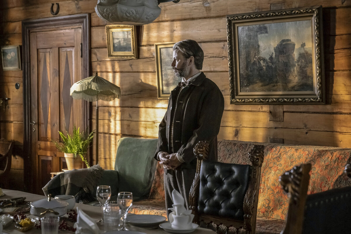 Peter Franzén hyppäsi ilolla Veikko Huovisen maailmaan - Kulttuuri ...