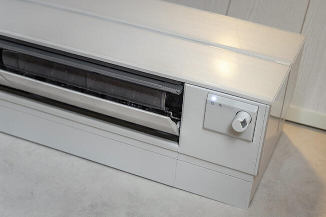 Ilmalämpöpumppua pitää huoltaa säännöllisesti.