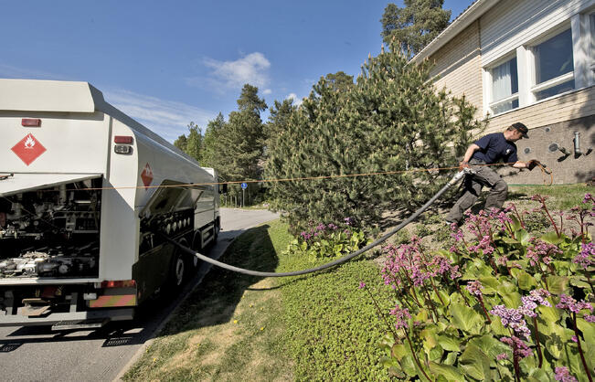 Öljylämmityksestä luopuvat saavat avustuspäätöksen noin kahdessa kuukaudessa.