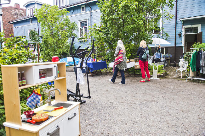Portsa avaa sunnuntaina jälleen porttinsa ja pihansa pihamarkkinoile.