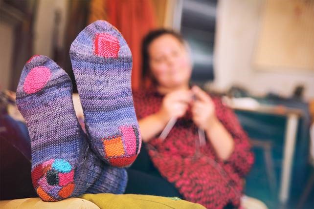 Parsimalla voi antaa vaatteelle lisää käyttöaikaa värikkäällä tavalla.