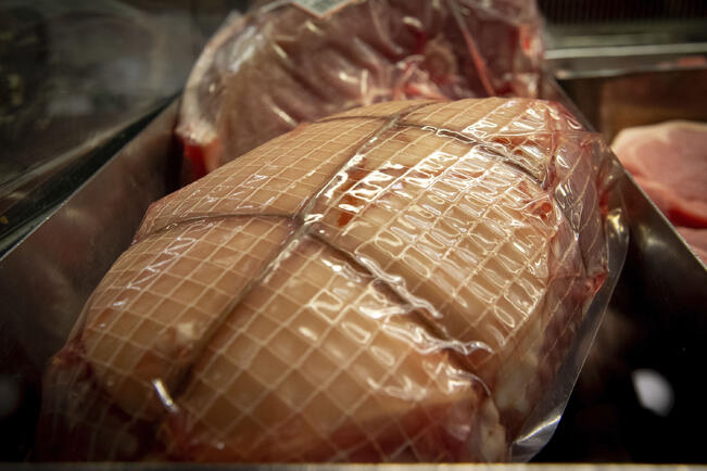 Kinkku pitää pintansa.