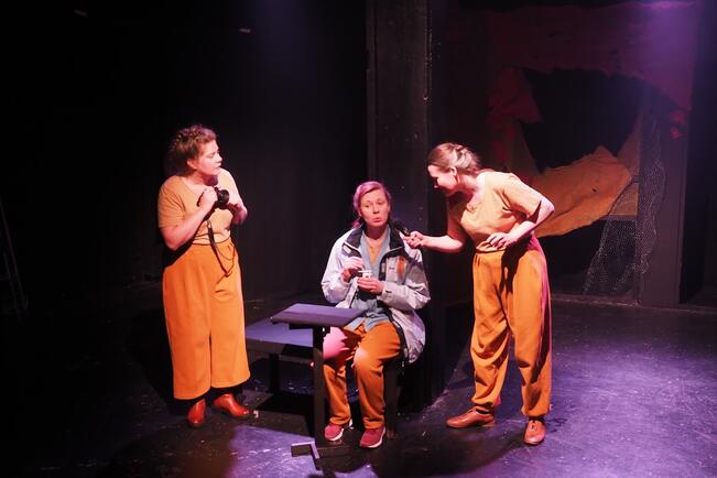 Rooleissa nähdään Maija Nyström, Hanna Ojala ja Päivi Sippola.