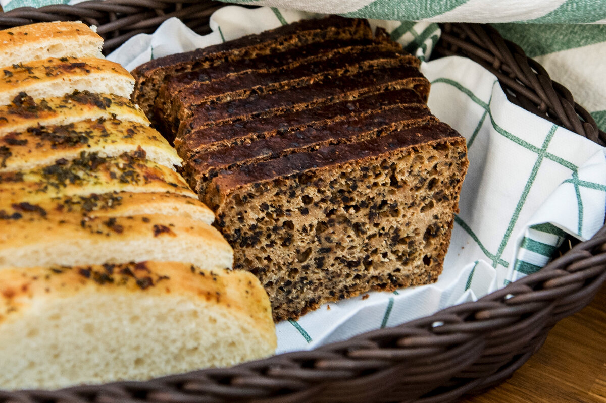 Suomalaiset syövät leipää reilut 40 kiloa vuodessa.