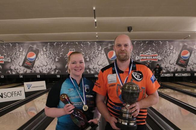 Sanna Oksanen ja Linus Boström.