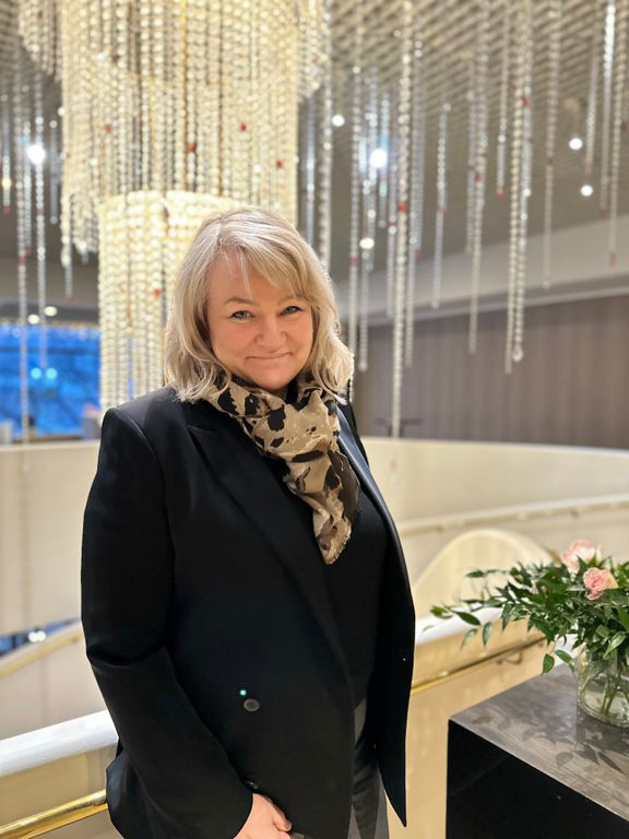 Turun rikas kulttuuriel&#228;m&#228;, muun muassa teatterit, kiehtovat Titta-Liina Gustafssonia. 