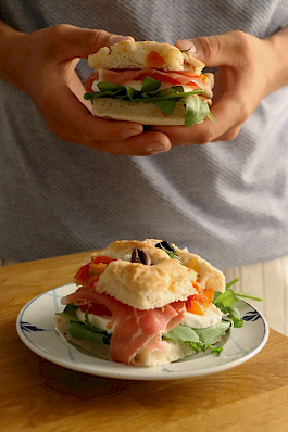 Gluteeniton focaccia.