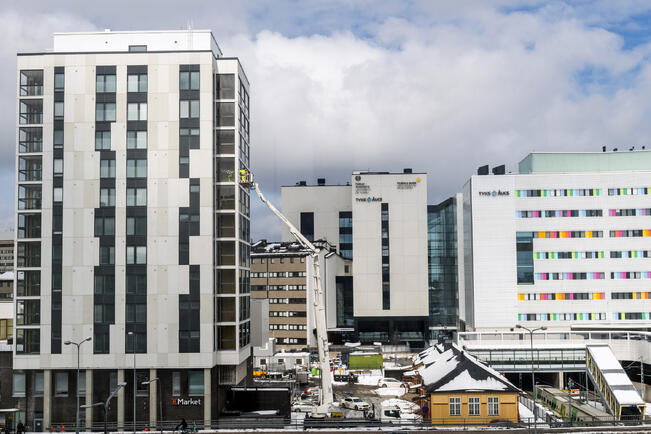 Ensimmäinen torni saa seurakseen toisen Kupittaan asemalla.