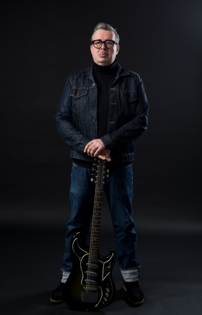 YLE:n musiikkitoimittajana tunnetuksi tullut Pekka Laine kokoonpanoineen on mukana risteilyllä.