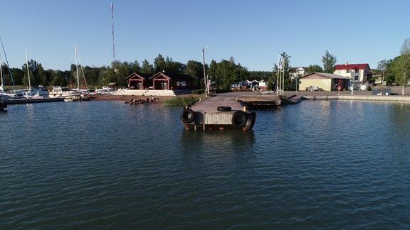Norrbyn laituri on rakentamistyön aikana poissa käytöstä. Korvaavana satamana on Kanvik. 