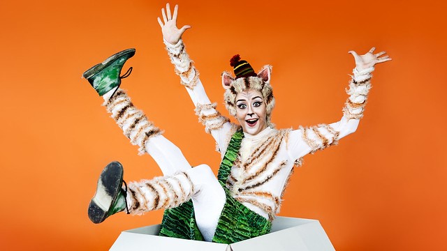 Viiru-kissa ja Ukko Pesonen palaavat ohjelmistoon uudella esityksell&#228; 5. helmikuuta alkaen.