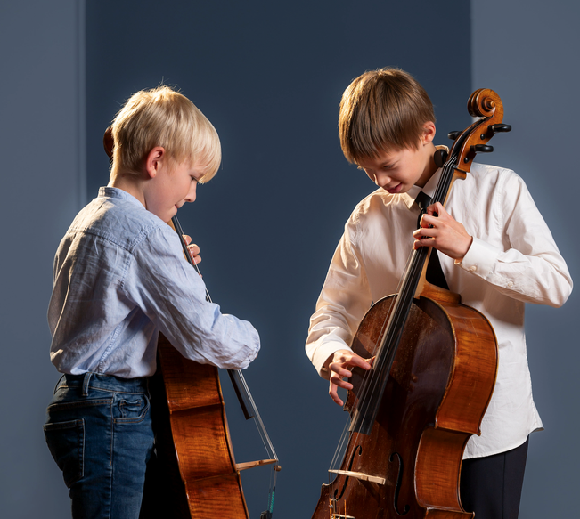 Into Mäkinen (vas.) ja Felix Sun. 