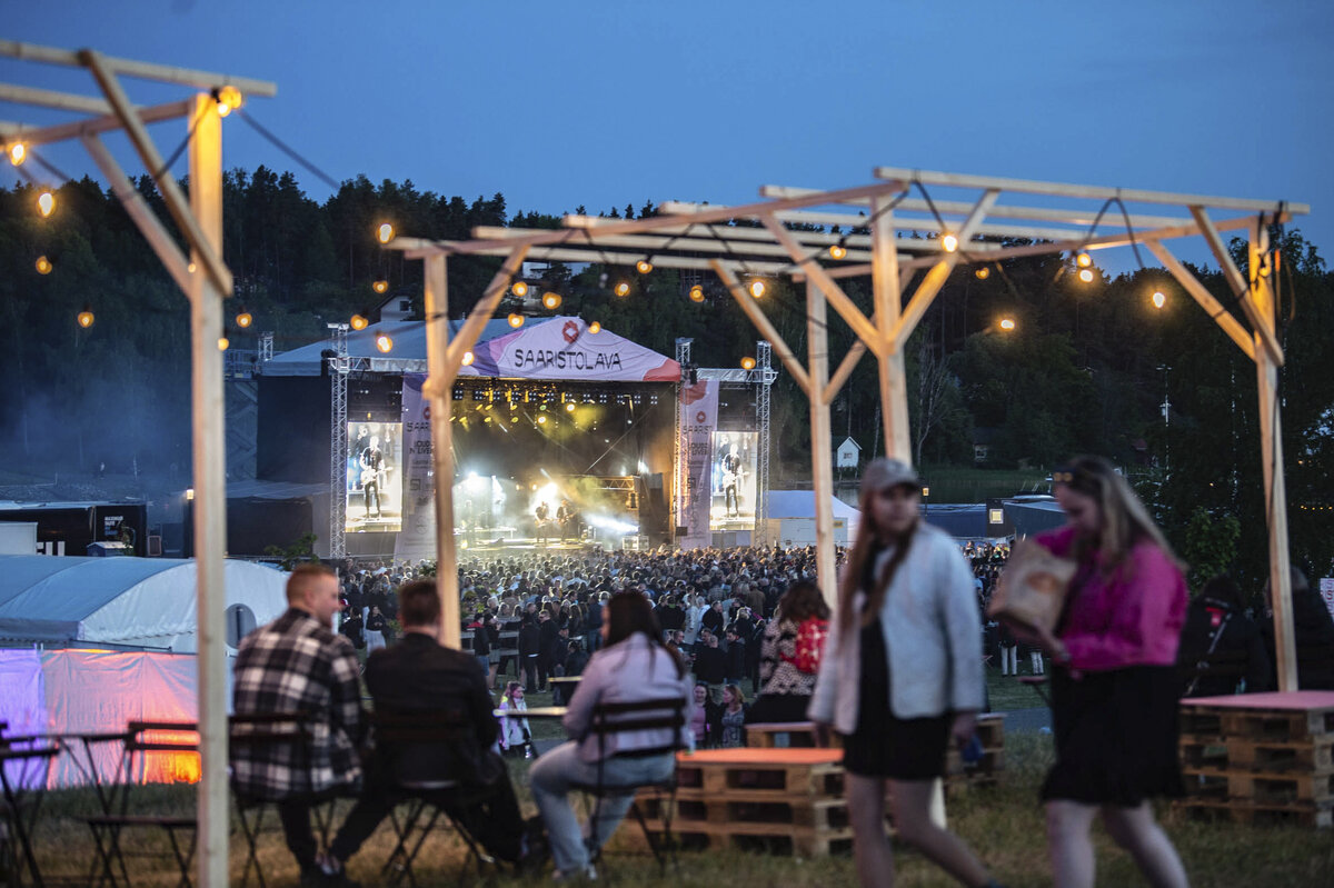 saaristo-festivaali-t-ytt-15-vuotta-viihde-aamuset