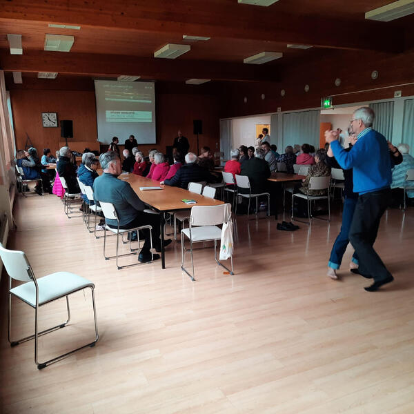 Paattisten aluetalolla on toimintaa vauvasta vaariin.