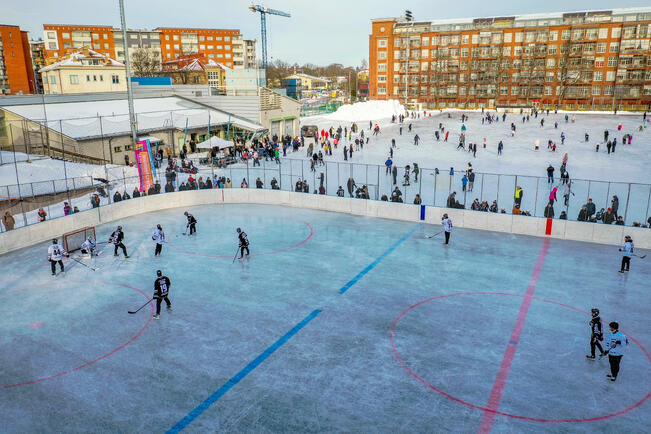 Parkin kentän luistelukausi alkaa lauantaina.