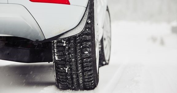 Moottoriliikenteess&#228; v&#228;heniv&#228;t erityisesti vastakkaisista suunnista tulleiden t&#246;rm&#228;ykset.