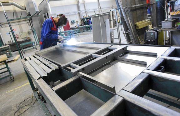 Yli 90 prosenttia ty&#246;urael&#228;kett&#228; saavista on miehi&#228;.