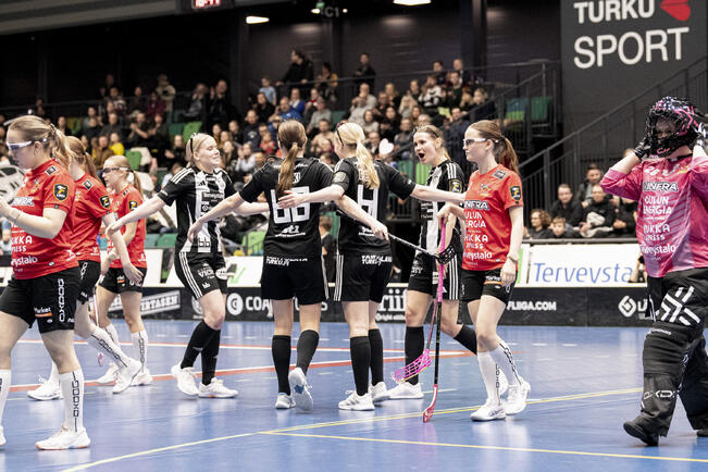 TPS ei hävinnyt naisten F-liigan runkosarjassa peliäkään.