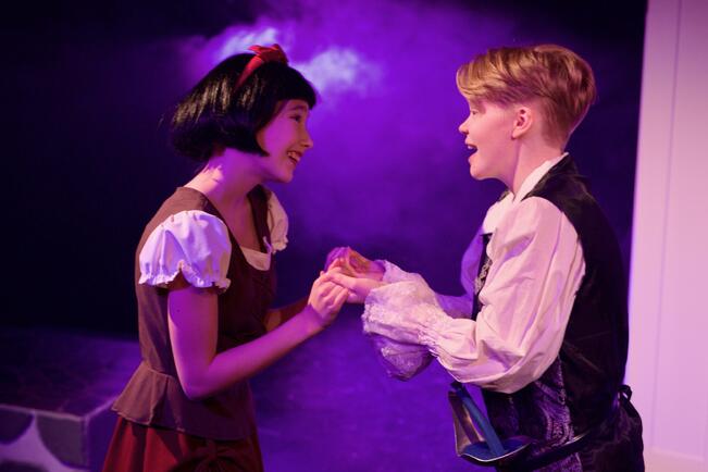 Emilia Kangasluoma ja Atte Kluuskeri.