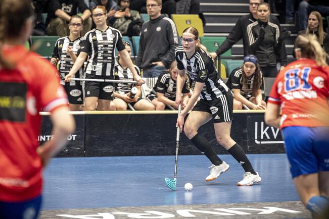 Veera Kuosmasen maalit eivät auttaneet TPS:aa.