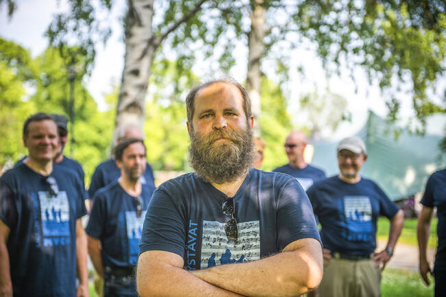 Laulun Ystävät on Lounais-Suomen suurin mieskuorokokoonpano.