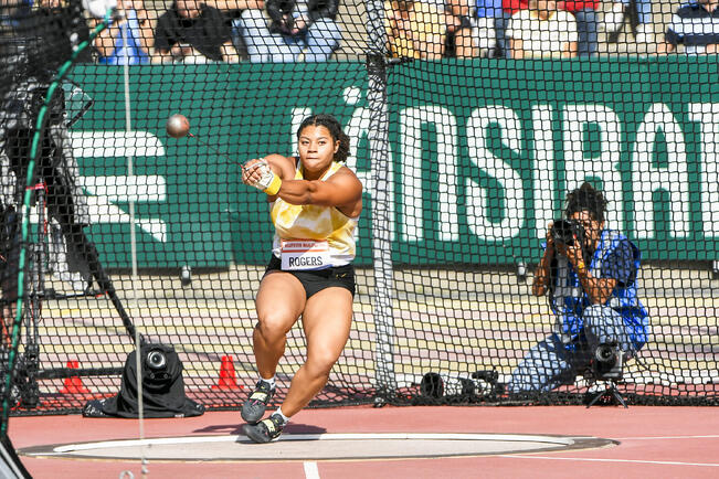 Camryn Rogers puolustaa moukarikisan voitttoa viime vuodelta. Viime vuonna olympiavoittajan paras heitto kantoi 73,36.
