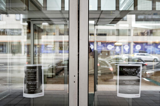 Hotelli suljettiin syyskuun alussa viime vuonna, jolloin kerrottiin, että se menee remonttiin. 