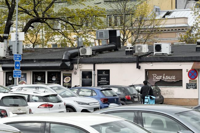 Kyselyn mukaan enemmistö suomalaisista ei usko, että autojen määrä ja käyttö vähenevät tulevaisuudessa.