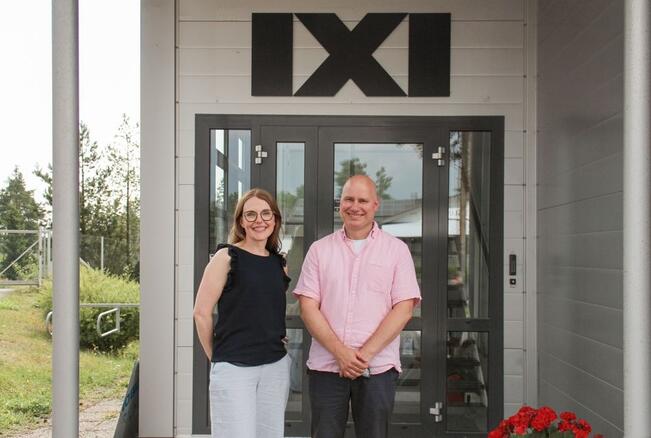 Riikka Järvinen ja Niko Eiden.