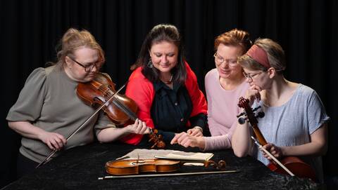 Julia Tamminen, Carolina BjonHanne Lund ja Katriina Rainio.