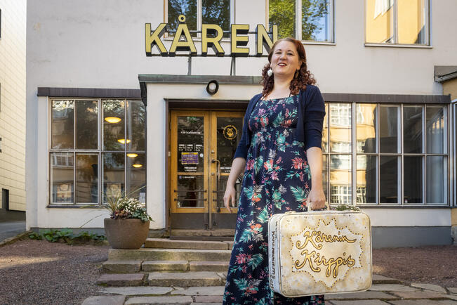 Edvina Walstén on Kårenin kirppiksen tuottaja.