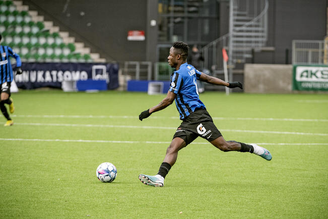 Dimitri Legbo oli jälleen tehokas.