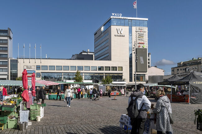 Turun Osuuskauppa on hakenut osviittaa omaan hankkeeseensa muun muassa Tampereelta, jossa on saatu keskustan hypermarketista hyviä kokemuksia.