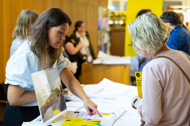 Tilaisuuksiin osallistui yhteensä noin 2 500 henkeä muun muassa pääkirjastossa.