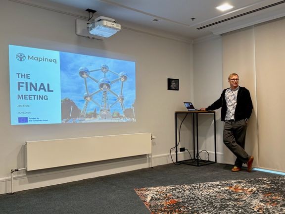 Mapineqissa tutkittiin ep&#228;tasa-arvoa lis&#228;&#228;vi&#228; tekij&#246;it&#228; ja keinoja v&#228;hent&#228;&#228; niiden vaikutusta el&#228;m&#228;n eri vaiheissa. Mapineqin johtaja, Turun yliopiston sosiologian professori Jani Erola esitteli loppuseminaarissa tutkimukseen pohjaavat toimenpidesuositukset. 