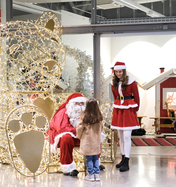 Skanssin kauppakeskuksen joulusesonki julistetaan virallisesti avatuksi lauantaina. 