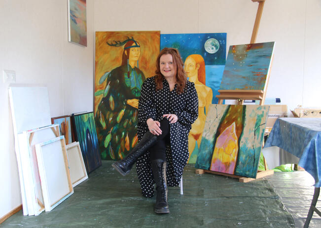 Sisko Sinilintu on vaihtanut nimekseen Sinilinnun vajaa kymmenen vuotta sitten. – Olen Suomen ainoa Sinilintu, hän sanoo.