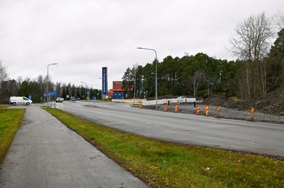 Ruonan yhdystien ja Rautakadun risteykseen rakentuvan kiertoliittymän työt alkoivat lokakuussa. 