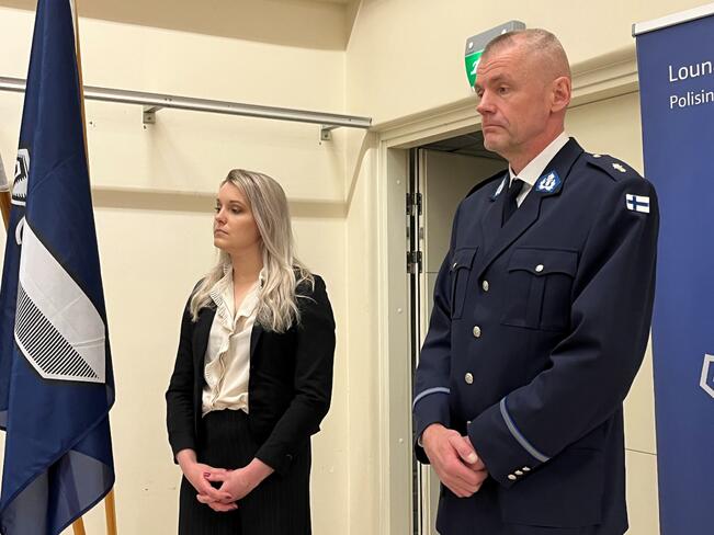 Lounais-Suomen poliisilaitoksen vuoden ansioituneeksi työntekijäksi nimettiin Jutta Tammelin ja vuoden poliisiksi vanhempi rikoskonstaapeli Timo Lammi.